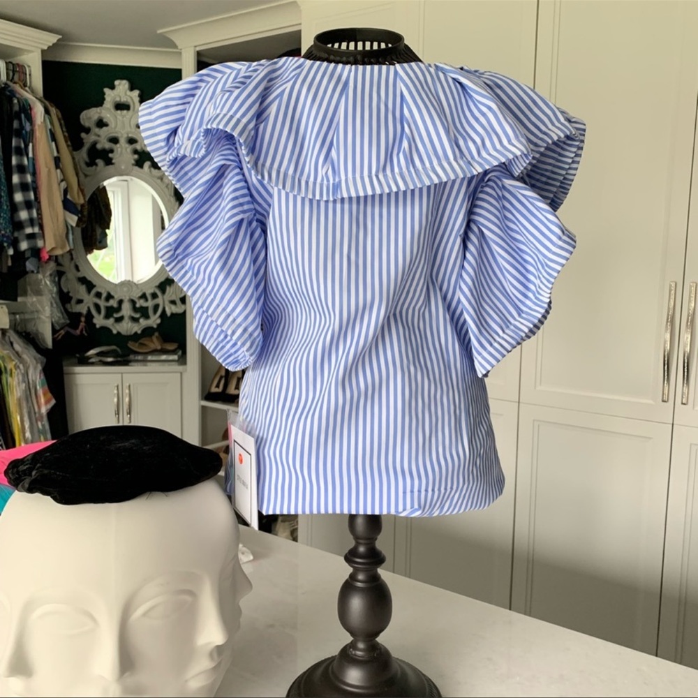 New!!! Stylish chic and flattering